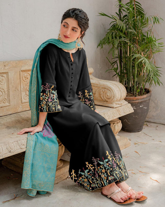 Kastroor Lawn 3Pc Embroidered-1200